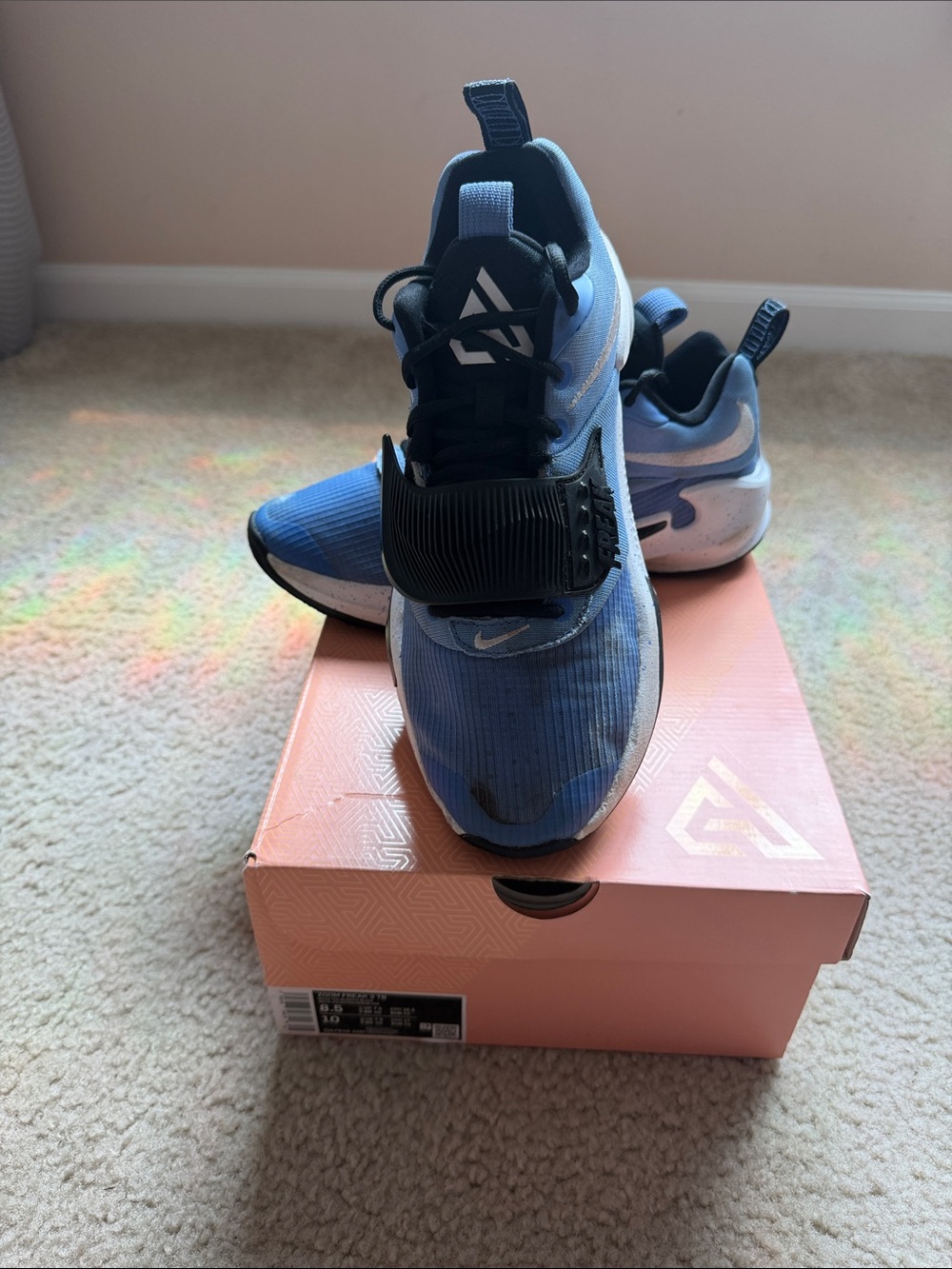 Nike Kids Blue and Black Strap Sneakers